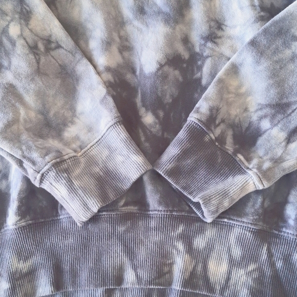 UltraSoft Pullover Tie Dye Small Sweatshirt Buffalo - Picture 2 of 7